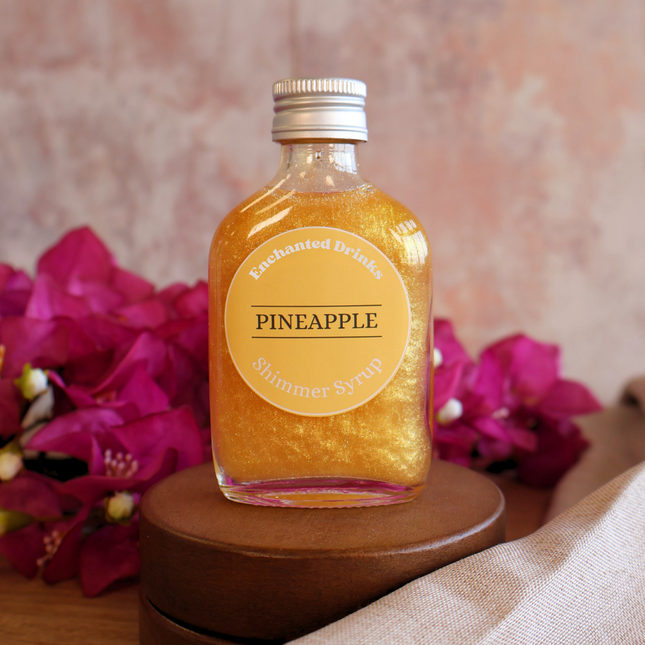 Pineapple flavoured shimmer syrup for drinks