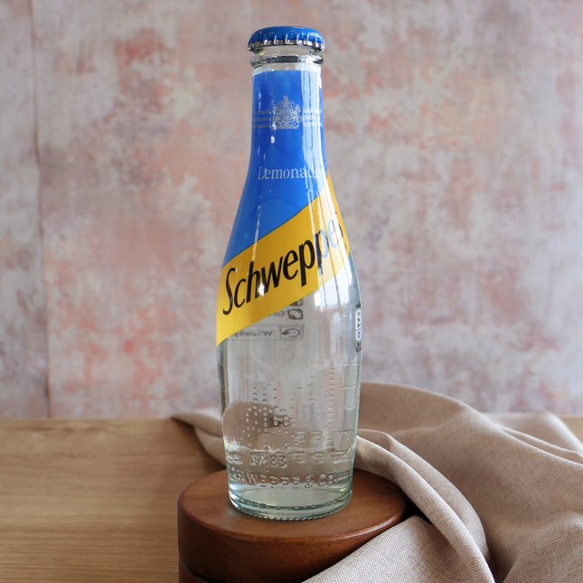 Schweppes Lemonade (200ml)